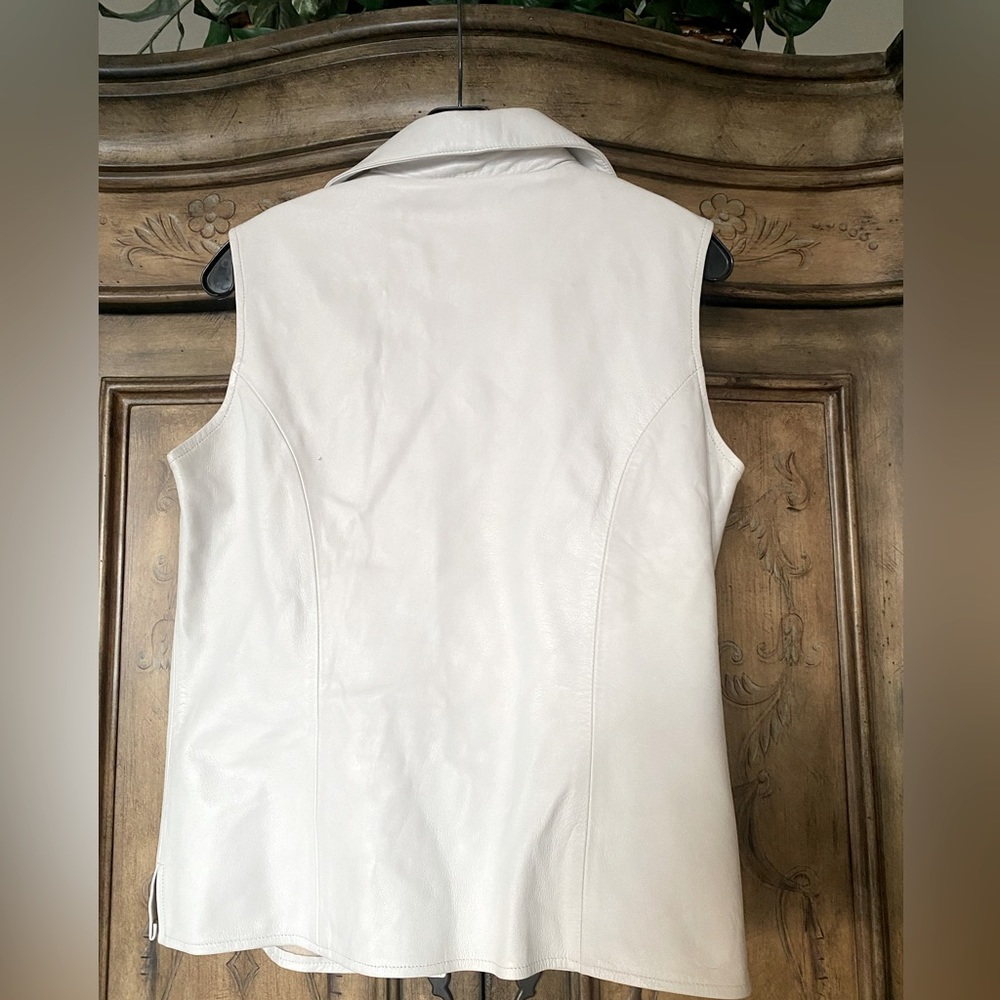 Vintage Neto White Leather Vest - Picture 2 of 7